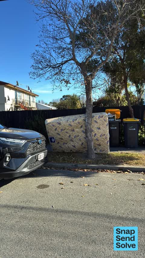 Dumped Rubbish, a report photo