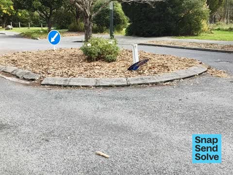 Damaged Street Sign — a report photo