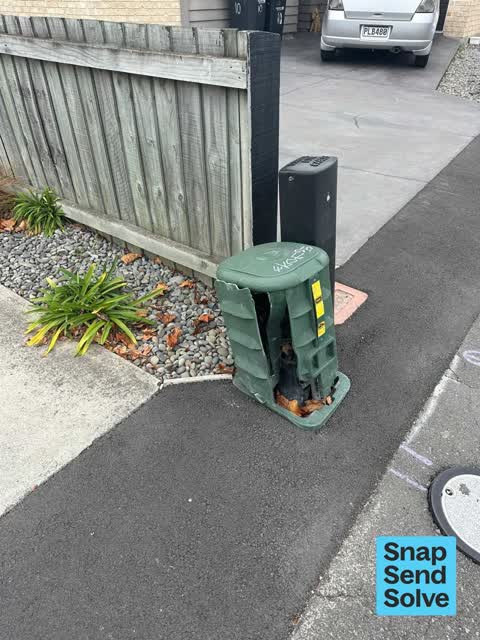 Pavement - Damaged, a report photo