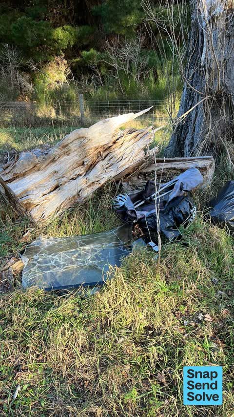 Dumped Rubbish, a report photo
