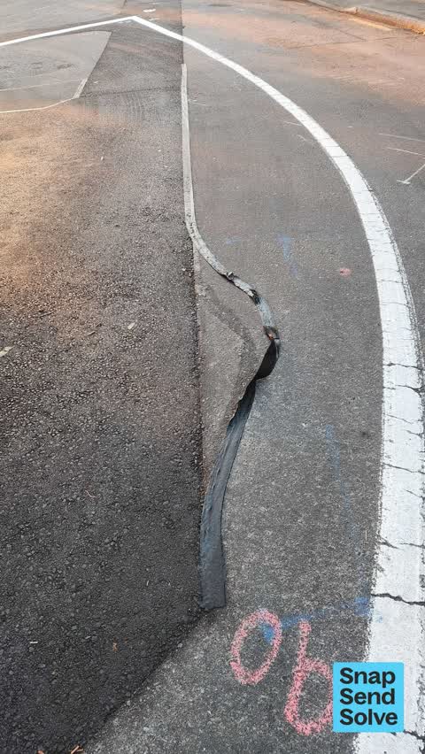Damaged Road — a report photo