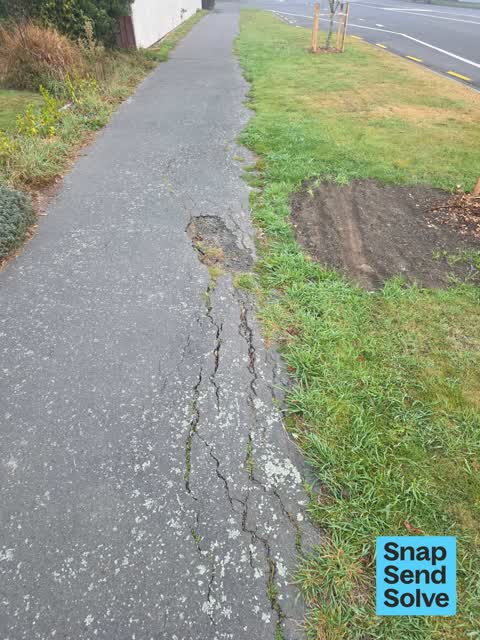 Pavement - Damaged, a report photo