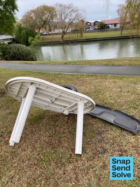 Dumped Rubbish, a report photo