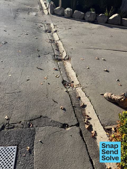 Pavement - Damaged, a report photo