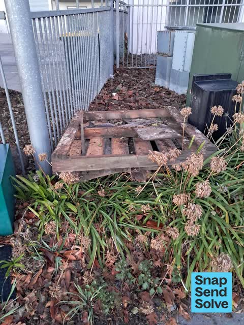 Dumped Rubbish, a report photo