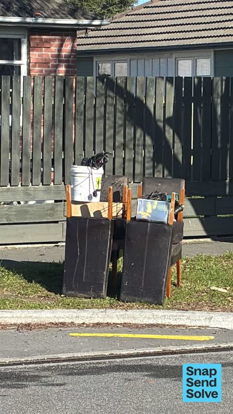 Dumped Rubbish, a report photo