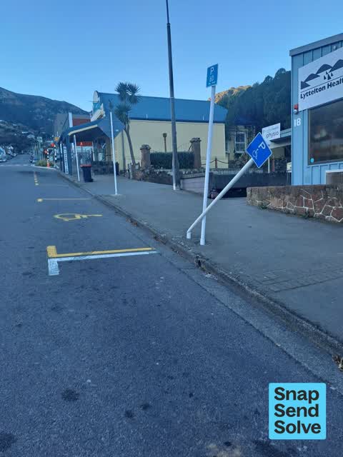 Damaged Street Sign, a report photo
