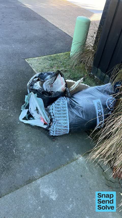 Dumped Rubbish, a report photo