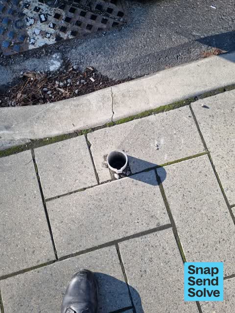 Damaged Street Sign — a report photo