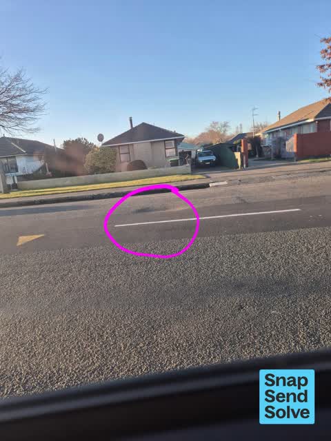Pothole, a report photo