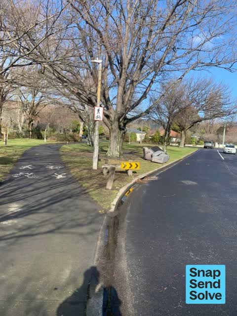 Dumped Rubbish, a report photo