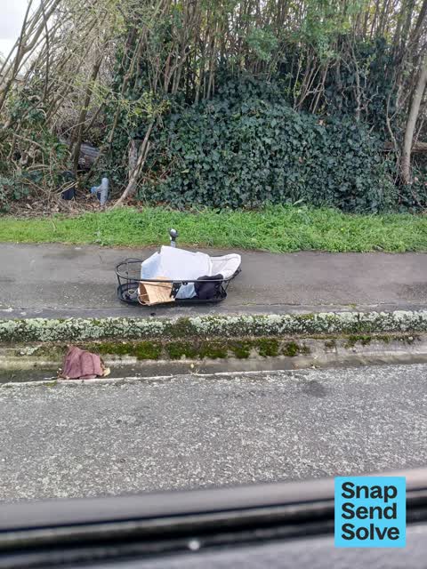Dumped Rubbish, a report photo