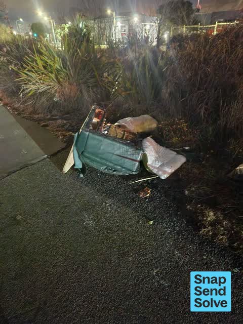 Dumped Rubbish — a report photo