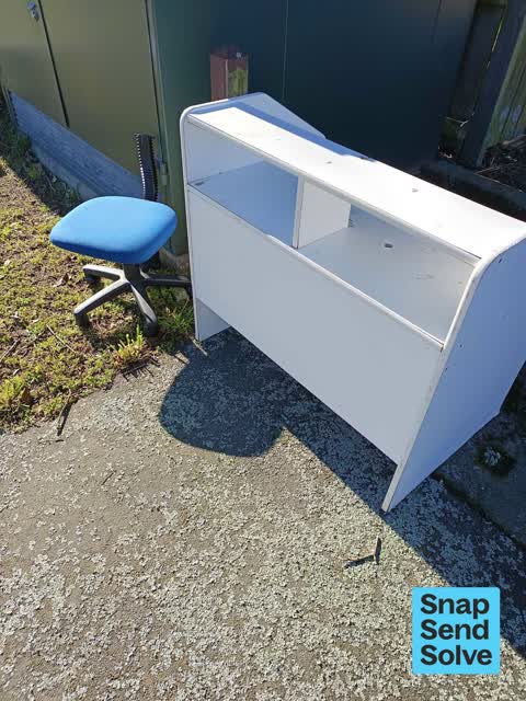 Dumped Rubbish, a report photo