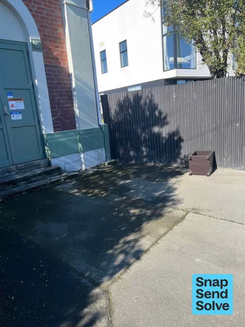 Dumped Rubbish, a report photo