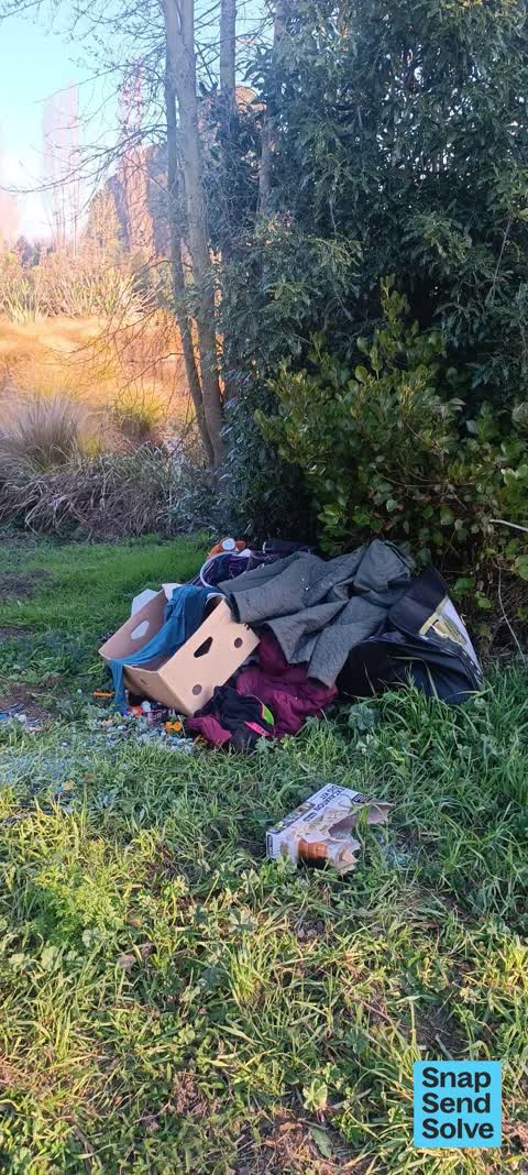 Dumped Rubbish, a report photo
