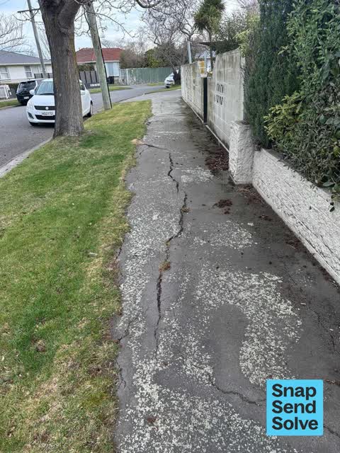 Pavement - Damaged, a report photo