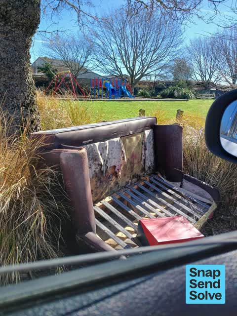 Dumped Rubbish, a report photo