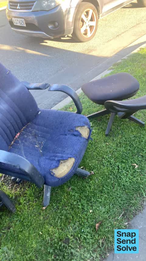 Dumped Rubbish, a report photo