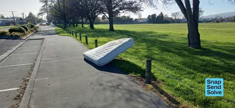 Dumped Rubbish, a report photo