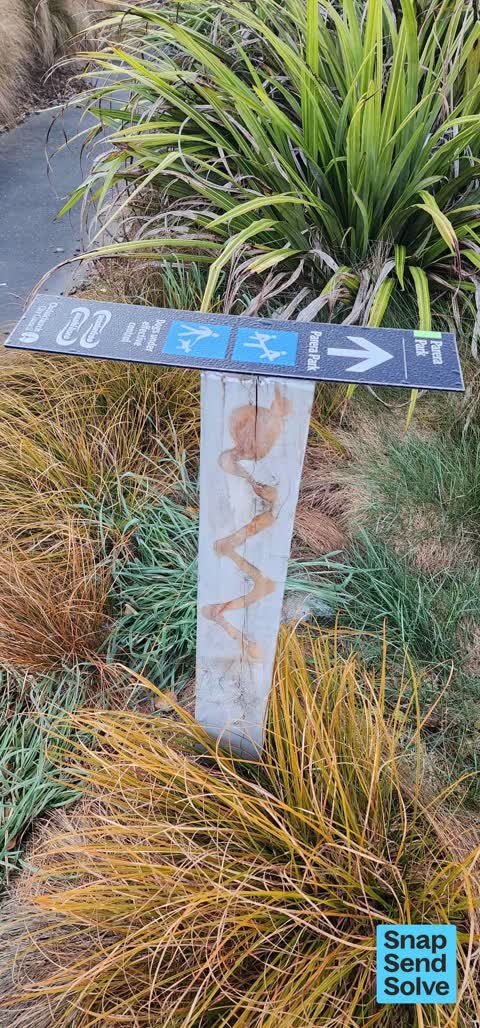 Poles and Signage - General, a report photo