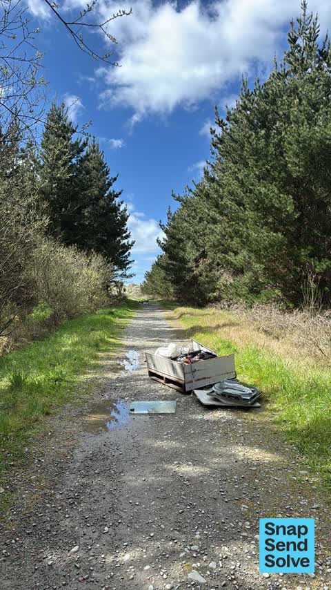 Dumped Rubbish, a report photo
