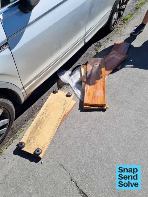 Dumped Rubbish, a report photo