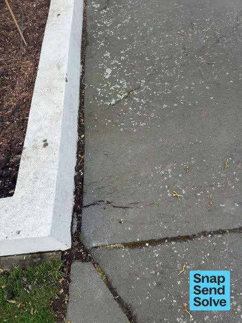 Pavement - Damaged, a report photo