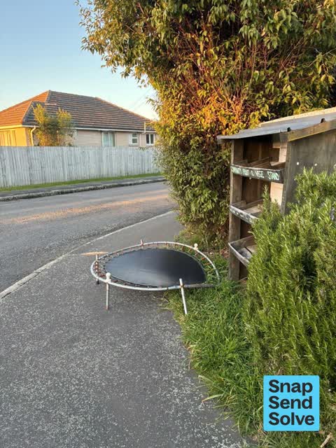 Dumped Rubbish, a report photo