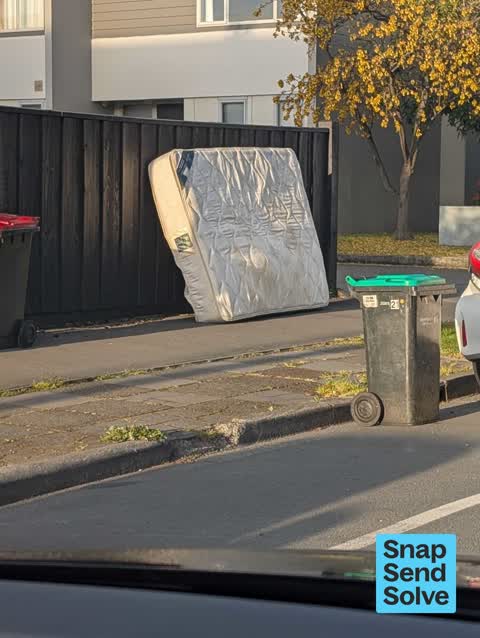 Dumped Rubbish, a report photo