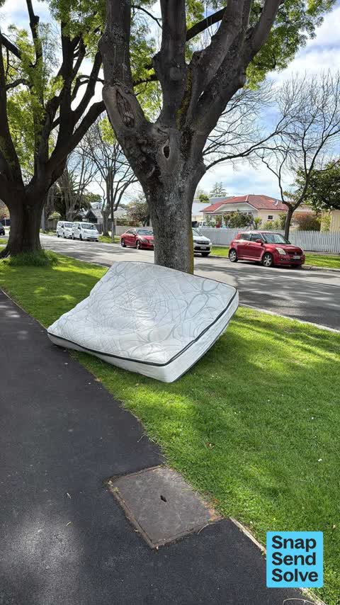 Dumped Rubbish, a report photo