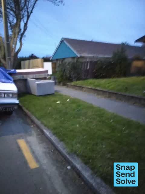Dumped Rubbish, a report photo