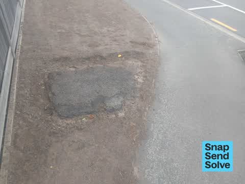 Pavement - Damaged, a report photo