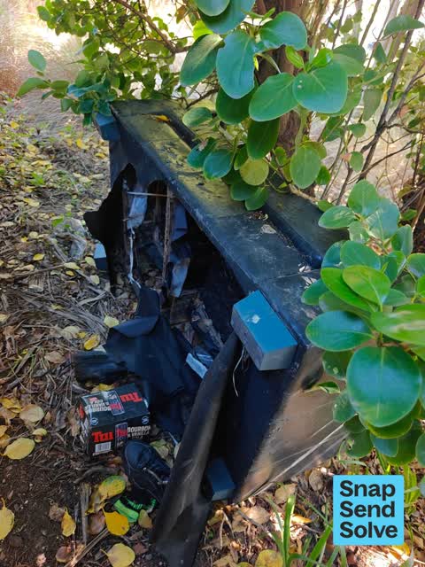 Dumped Rubbish, a report photo