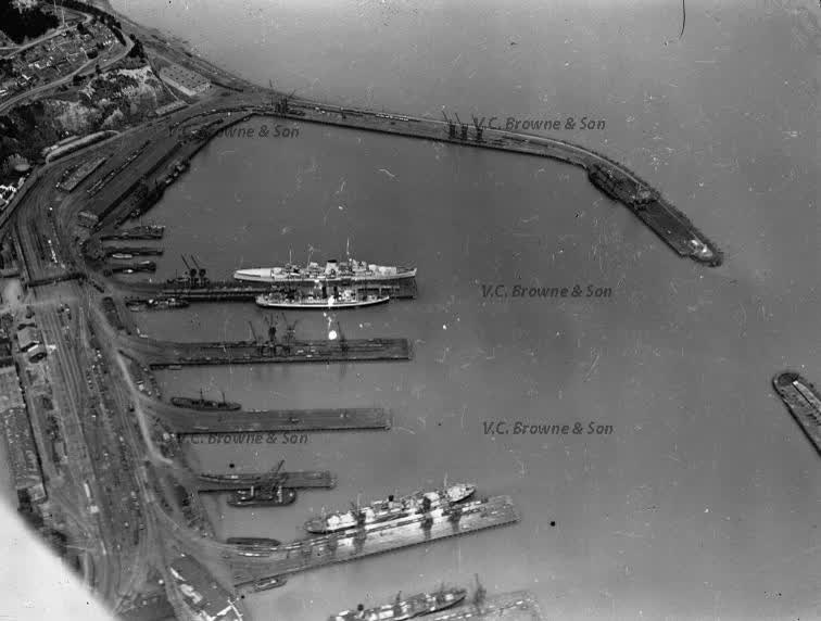 Lyttelton harbour and Archilles (PB0610/79), 1938