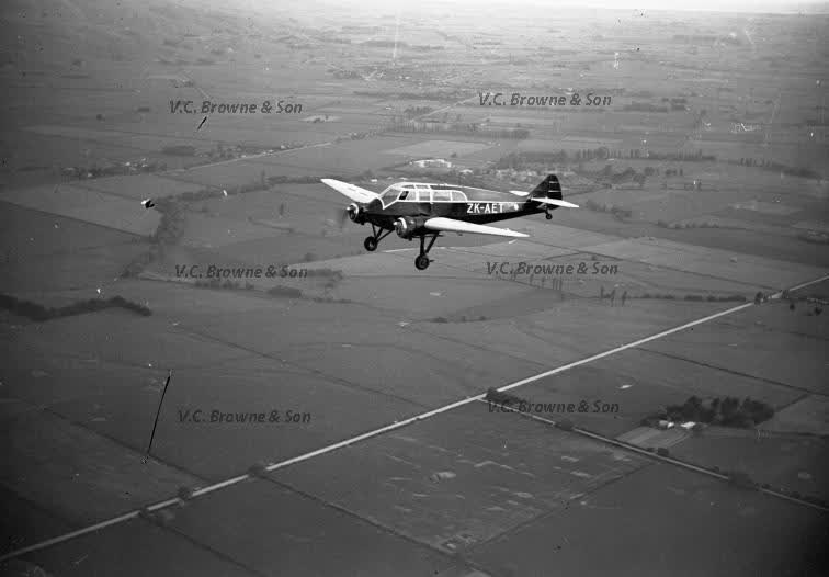 Monospar in flight (PB0611/161), 1938