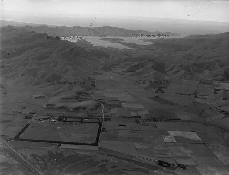 Looking up Gebbies Valley in the centre, McQuee... (PB0611/164), 1938
