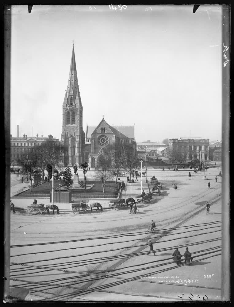 Cathedral Square, Christchurch, 1905