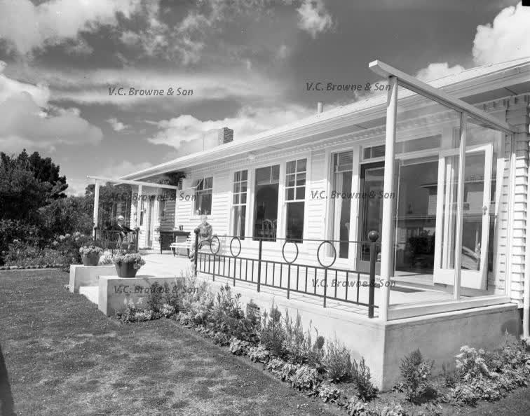 Christchurch house and garden - Cashmere (PB1414/6), 1957