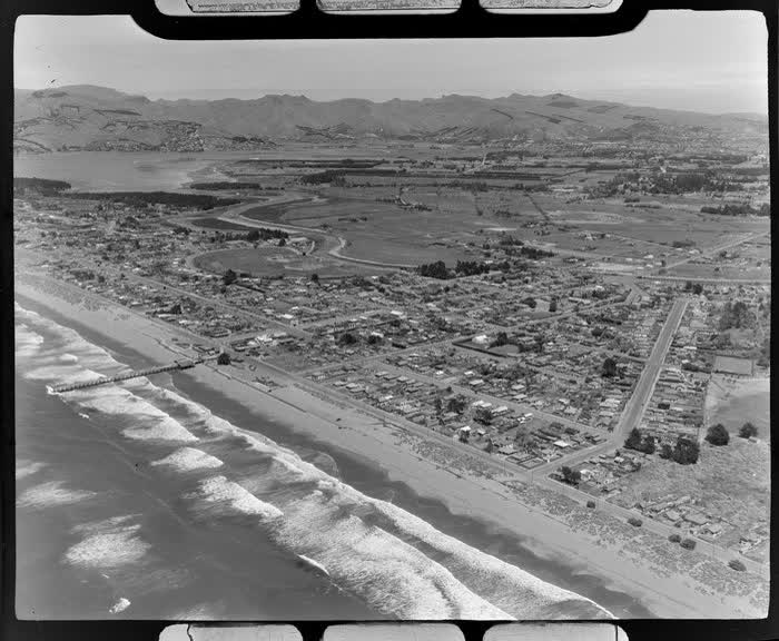 New Brighton Beach, Christchurch, 1947