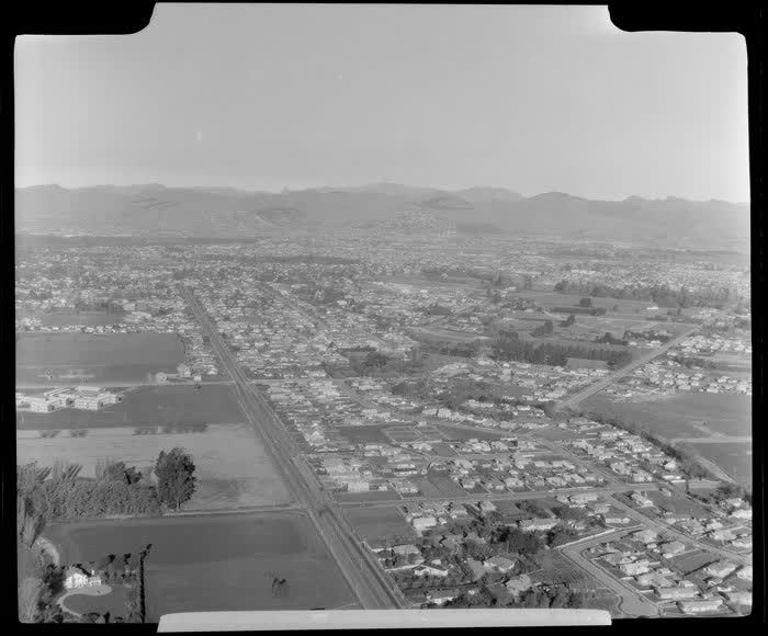 Memorial Avenue, Christchurch City, 1962