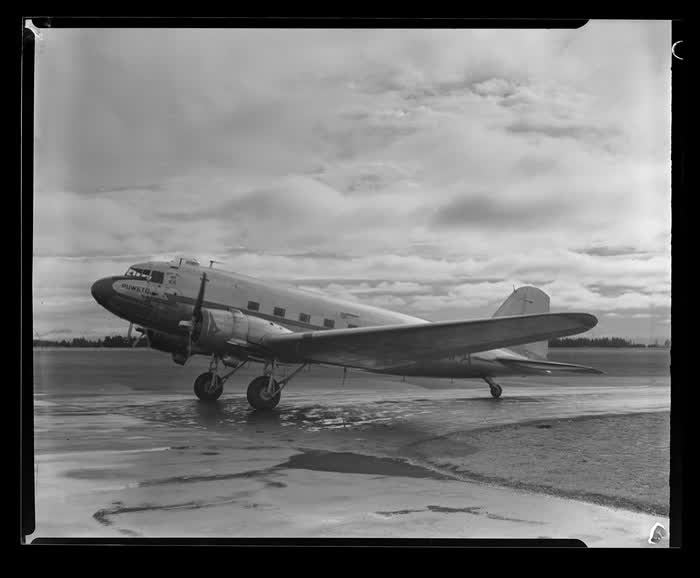 National Airways Corporation, Dakota aircraft, Puweto, Harewood, Christchurch, 1948