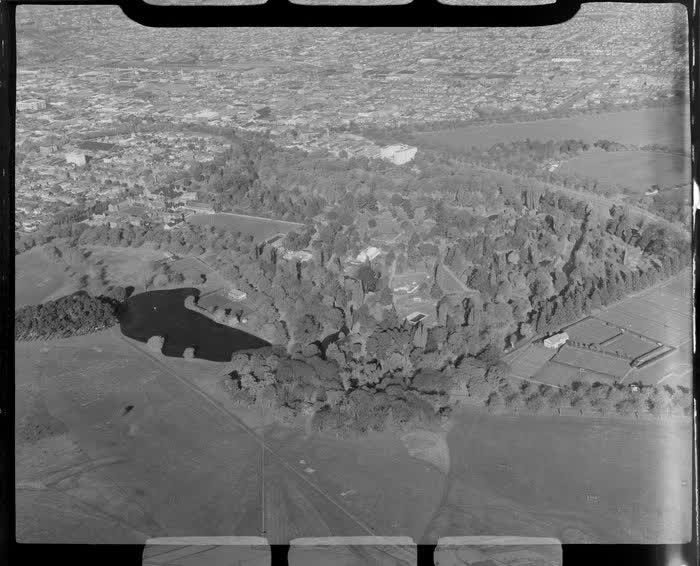 Christchurch Botanical Gardens, 1955