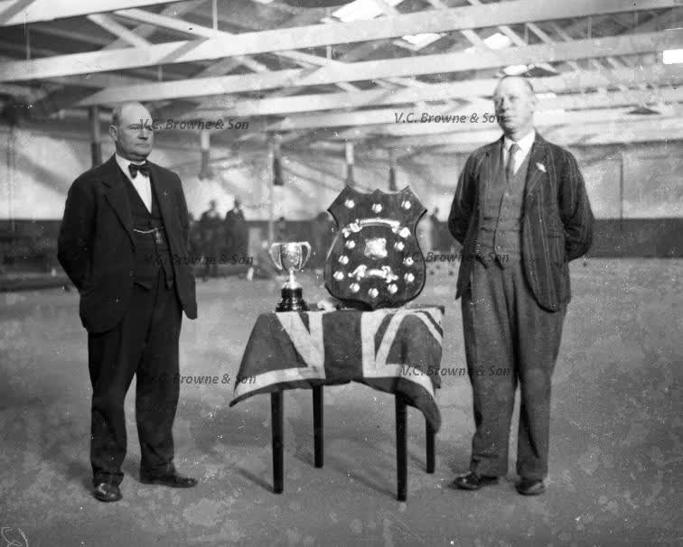 Indoor bowling (PB1706/7), 1934