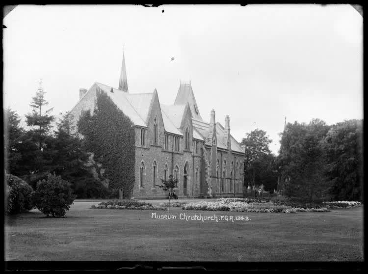 Museum, Christchurch, 1910