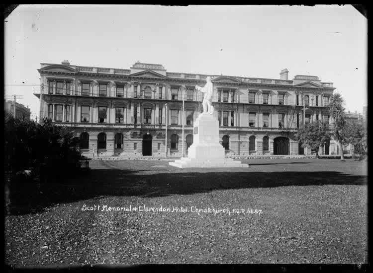 Scott Memorial and Clarendon Hotel, Christchurch, 1910