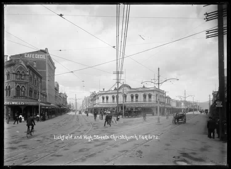 Lichfield and High Street, Christchurch, 1910