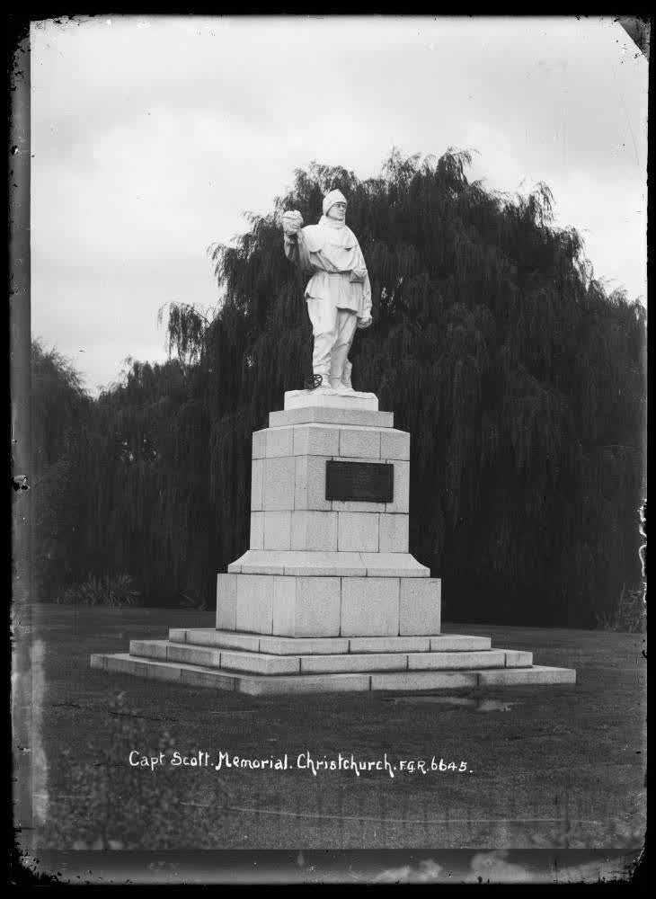 Captain Scott Memorial, Christchurch, 1910