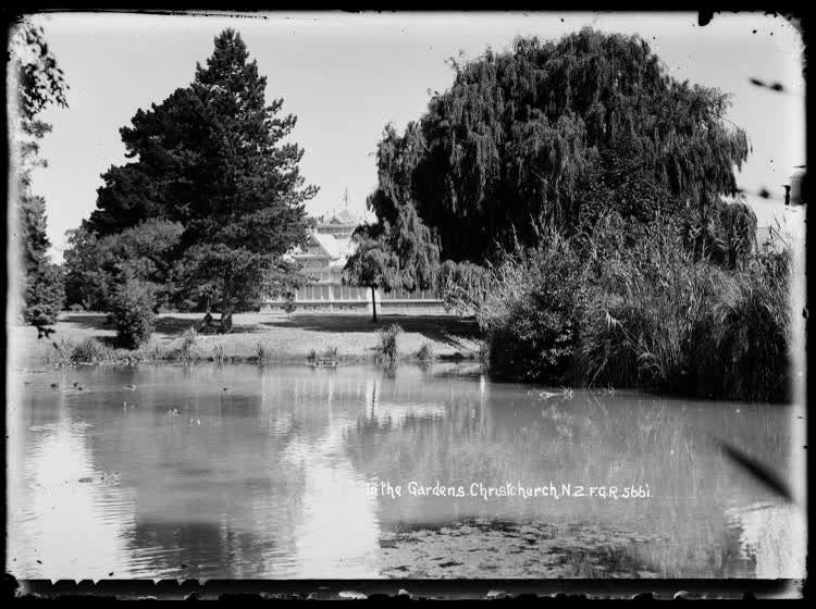 The Gardens, Christchurch, 1910