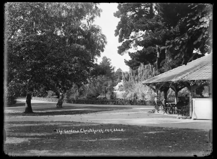 The Gardens, Christchurch, 1910
